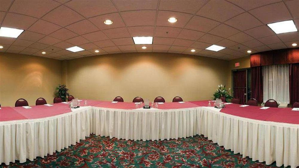 Holiday Inn & Suites Wausau-Rothschild By Ihg Exterior foto