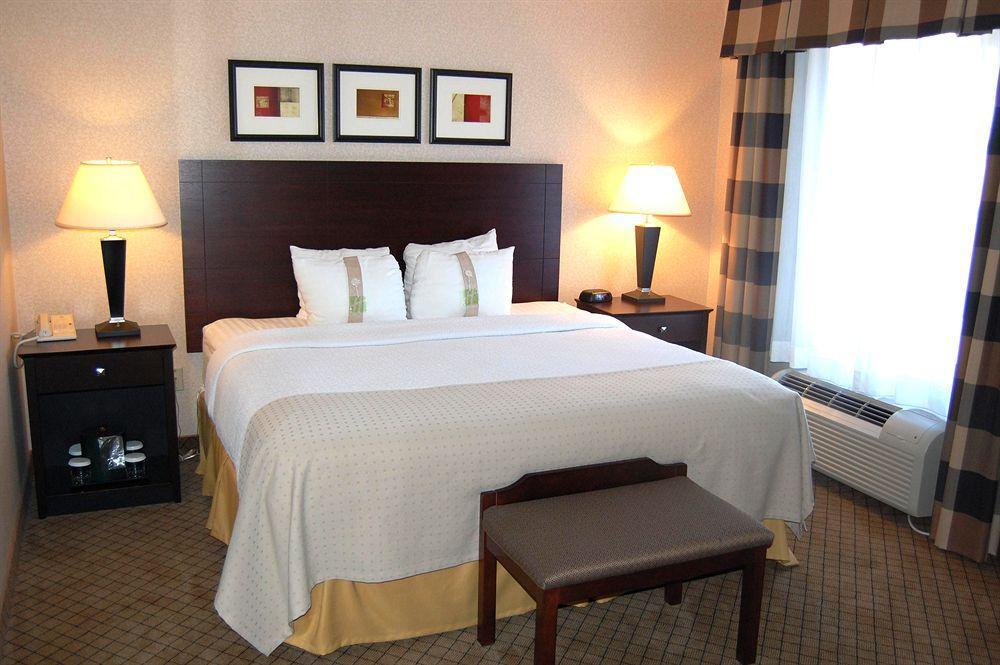 Holiday Inn & Suites Wausau-Rothschild By Ihg Quarto foto
