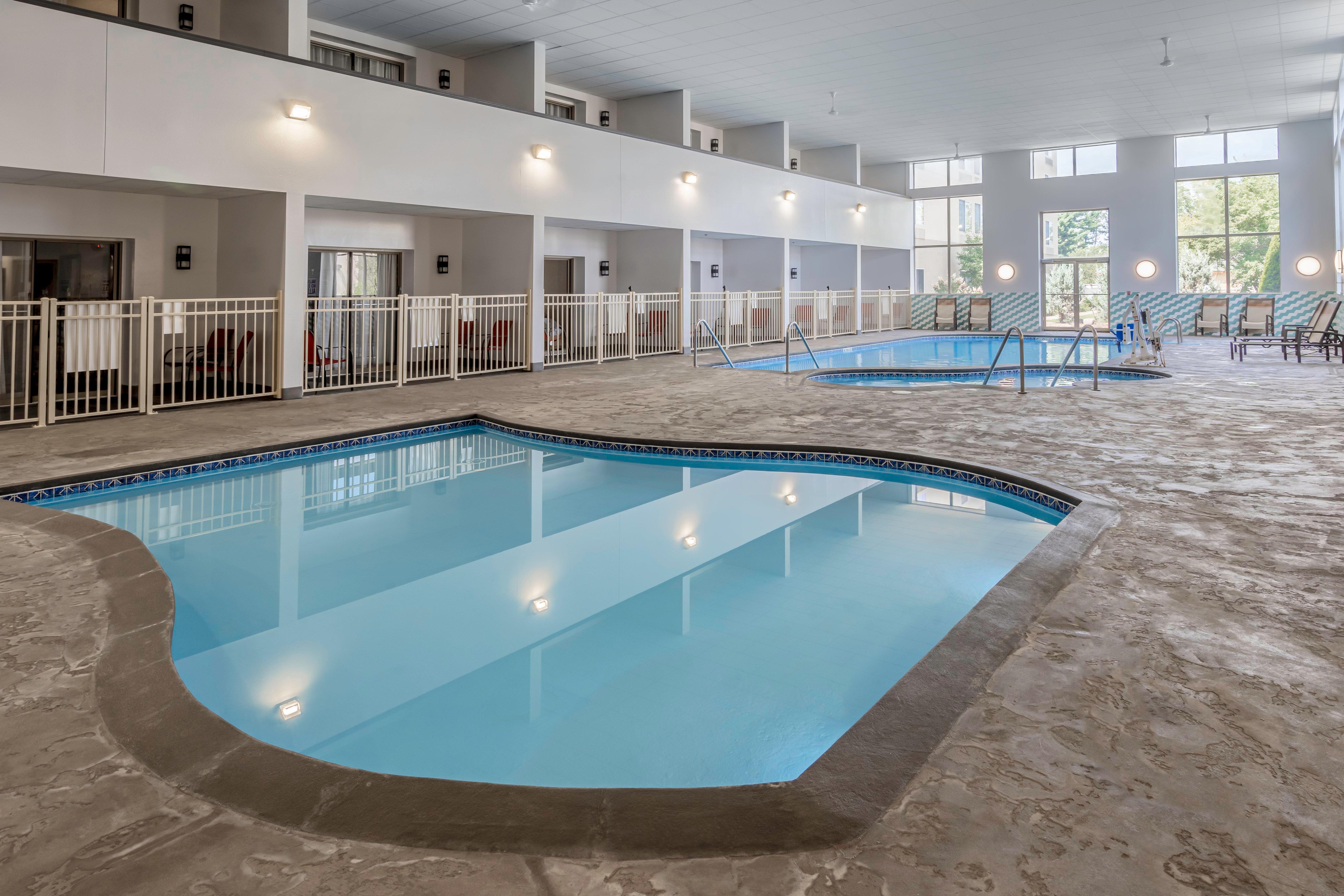 Holiday Inn & Suites Wausau-Rothschild By Ihg Exterior foto
