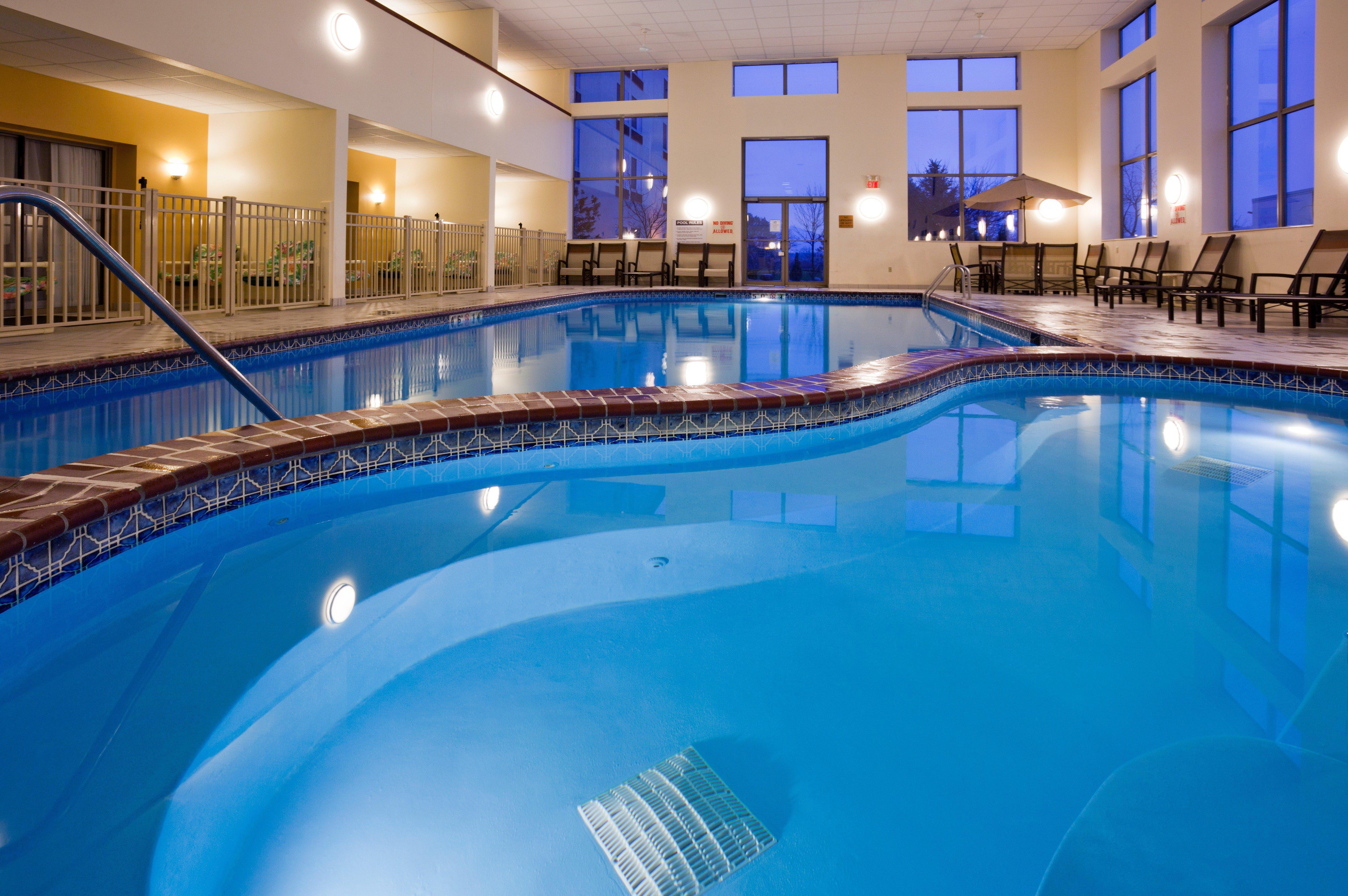 Holiday Inn & Suites Wausau-Rothschild By Ihg Exterior foto